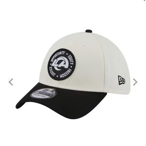 Medium/Large New Era Los Angeles Rams Inspire Change 39Thirty Stretch Fit Hat